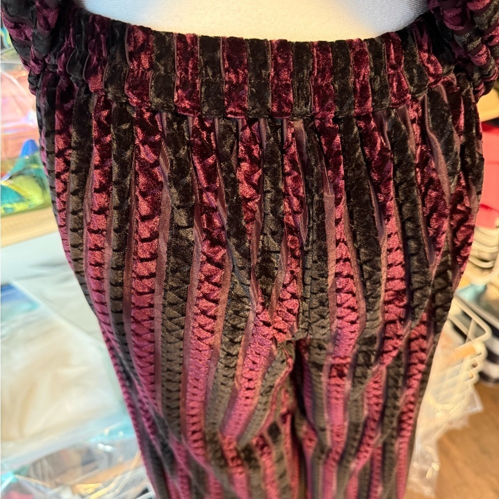 Liverpool Los Angeles Velvet Two-Piece Set | Size Small - Picture 10 of 12
